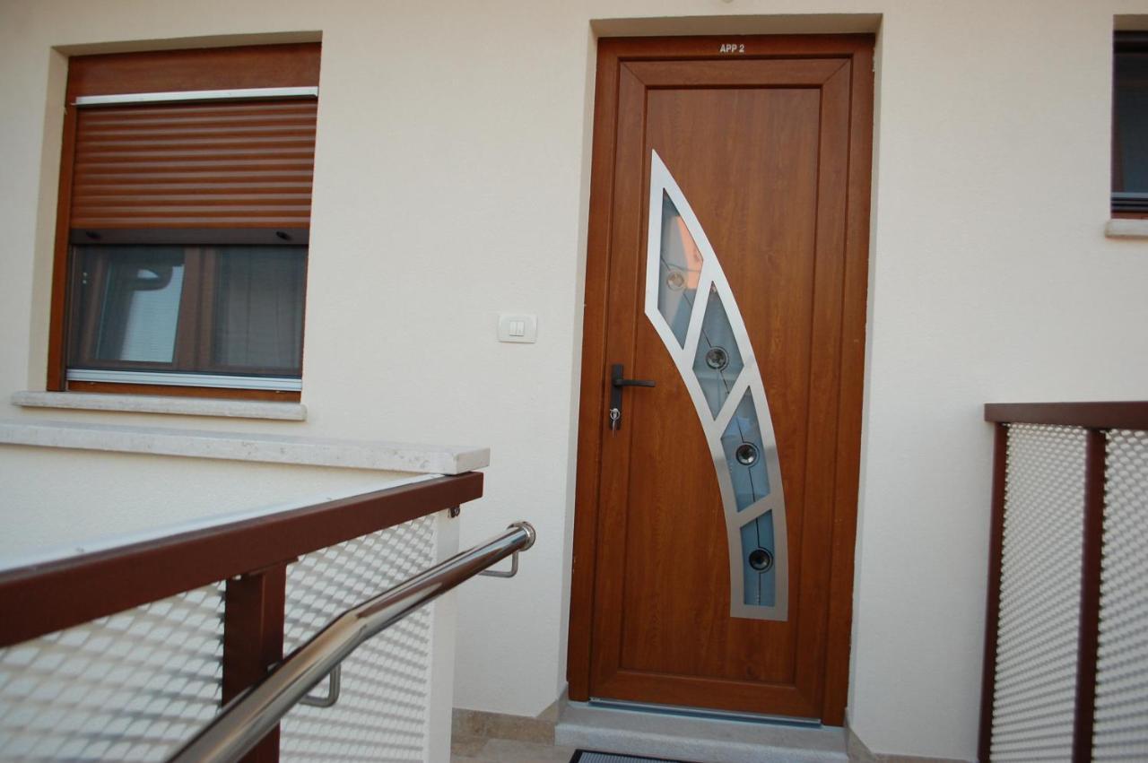Apartmani Diana Новиград Екстериор снимка