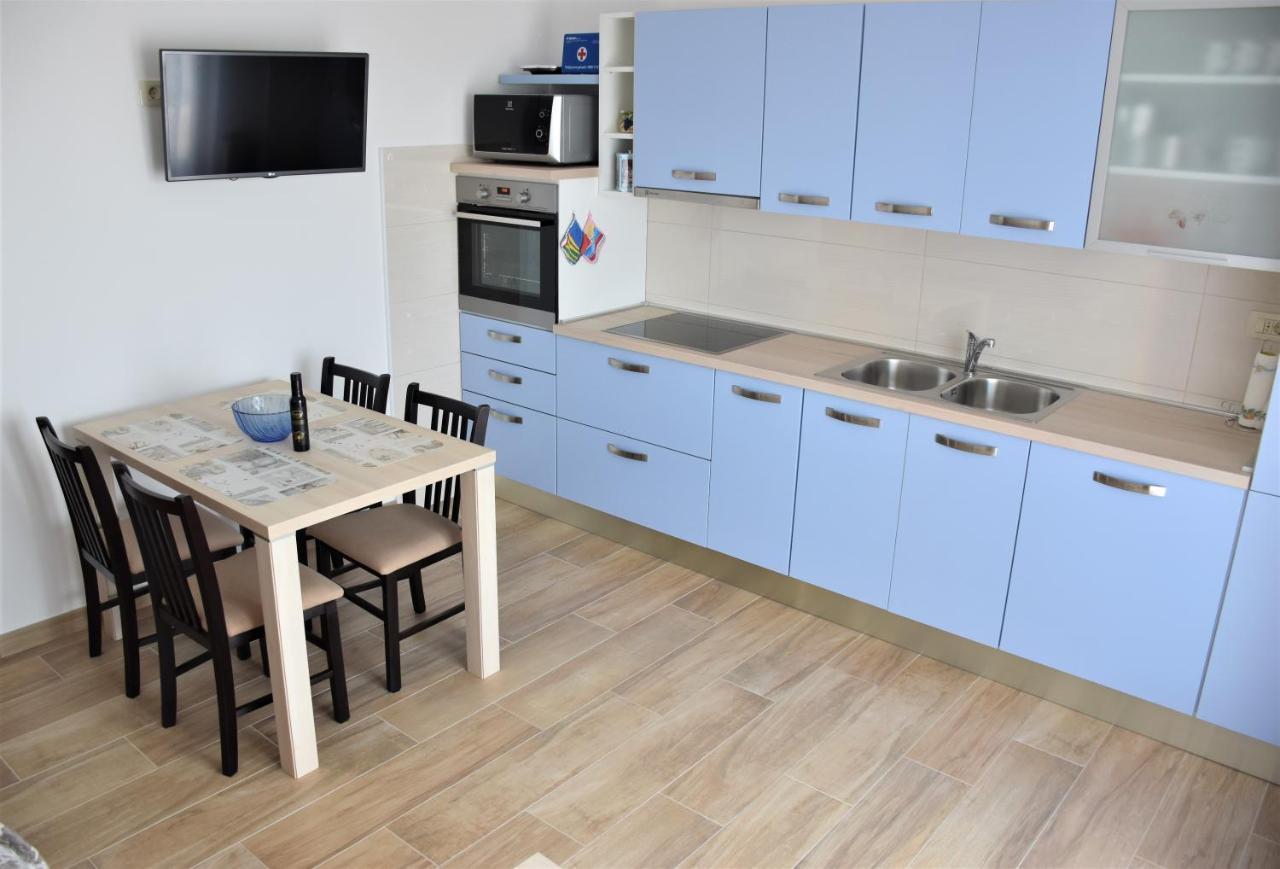 Apartmani Diana Новиград Екстериор снимка